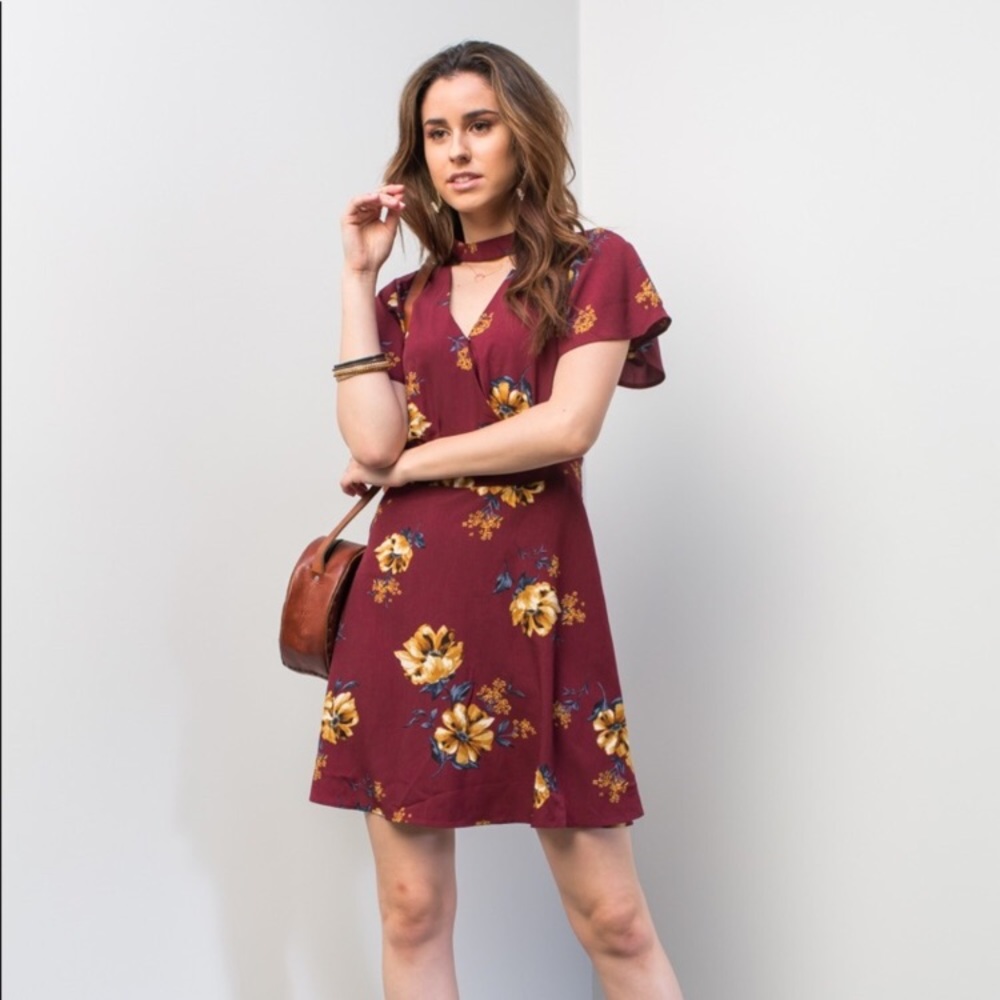 front cut floral dress🌸💃👗